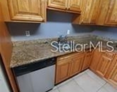 3984 Versailles Drive - Photo Thumbnail 6