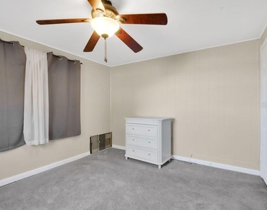 218 Dennis Avenue - Photo Thumbnail 7