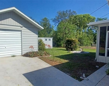 68 S Columbus Street - Photo Thumbnail 9