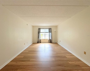 2400 Forest Drive - Photo Thumbnail 10