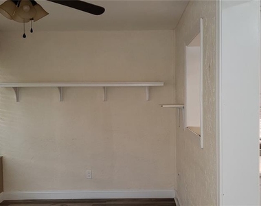 9142 Sw 82nd Terrace - Photo Thumbnail 10