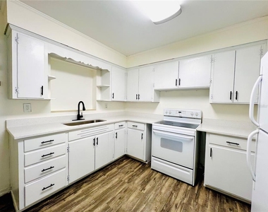 501 Avenue G Se - Photo Thumbnail 11