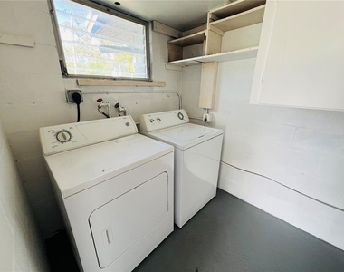 501 Avenue G Se - Photo Thumbnail 16