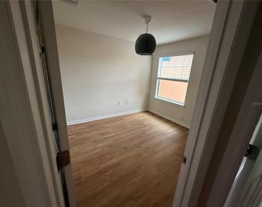 9571 Silver Buttonwood Street - Photo Thumbnail 6