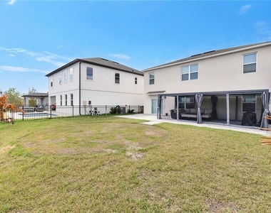 473 Archway Place - Photo Thumbnail 2