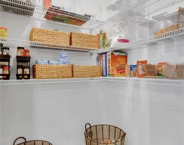 473 Archway Place - Photo Thumbnail 8