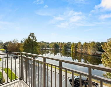 909 Waterside Lane - Photo Thumbnail 22