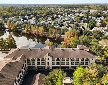909 Waterside Lane - Photo Thumbnail 28