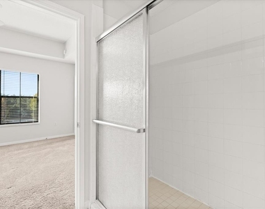 909 Waterside Lane - Photo Thumbnail 21