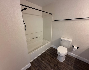 8846 Grand Palms Circle - Photo Thumbnail 17