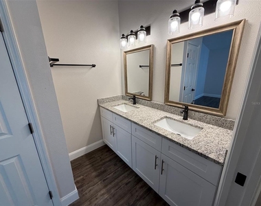 8846 Grand Palms Circle - Photo Thumbnail 12