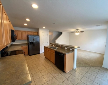 2457 Formax Drive - Photo Thumbnail 2