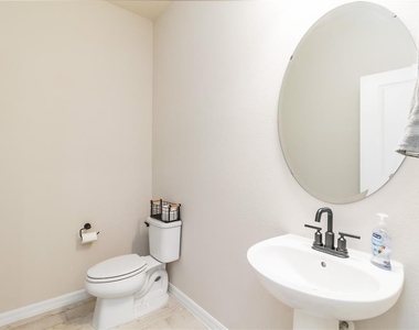 2710 Forestdale Street - Photo Thumbnail 17