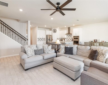 2710 Forestdale Street - Photo Thumbnail 8
