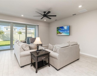 2710 Forestdale Street - Photo Thumbnail 9