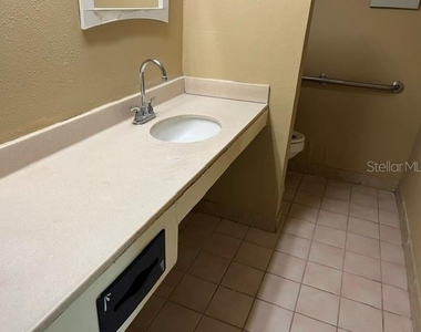 8421 S Orange Blossom Trail - Photo Thumbnail 5