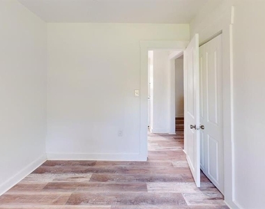 738 Wood Street - Photo Thumbnail 28