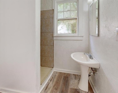 738 Wood Street - Photo Thumbnail 15