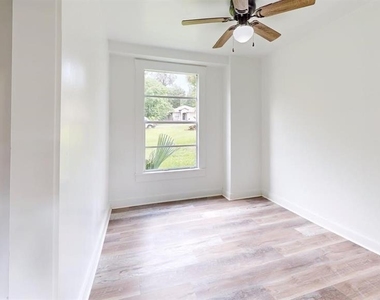 738 Wood Street - Photo Thumbnail 19