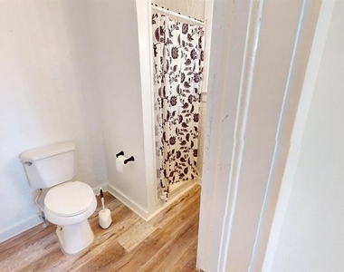 738 Wood Street - Photo Thumbnail 16