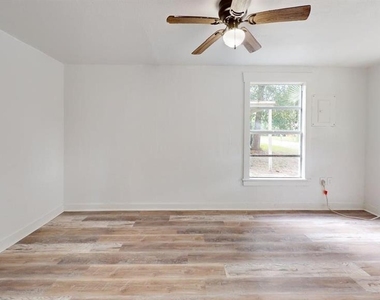 738 Wood Street - Photo Thumbnail 20