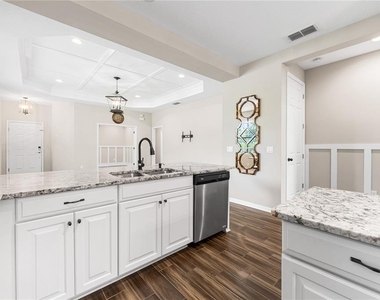 3300 Sagebrush Street - Photo Thumbnail 7