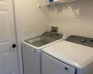 4056 Alan Drive - Photo Thumbnail 16