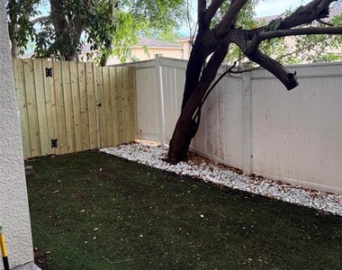 4056 Alan Drive - Photo Thumbnail 18