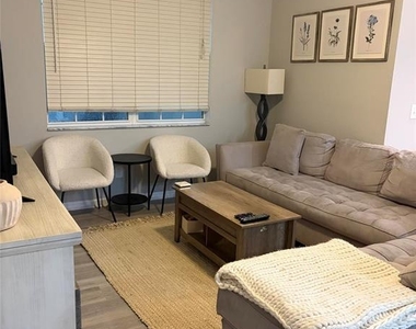 4056 Alan Drive - Photo Thumbnail 3