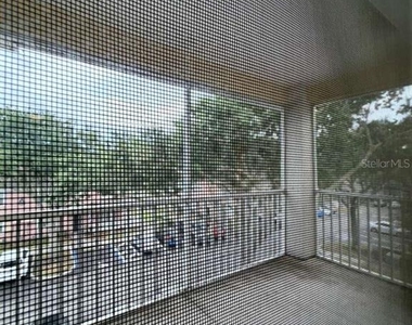 6413 Astor Village Avenue - Photo Thumbnail 6