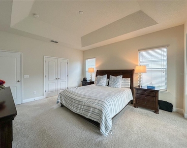 720 Parkmont Place - Photo Thumbnail 21
