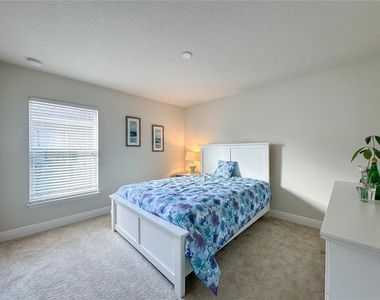 720 Parkmont Place - Photo Thumbnail 31