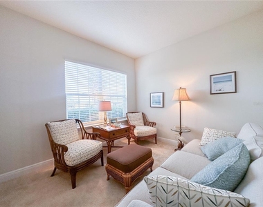 720 Parkmont Place - Photo Thumbnail 18
