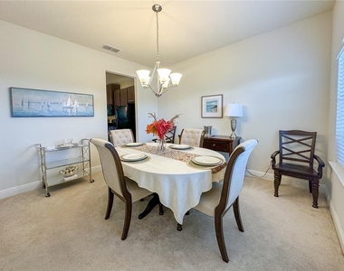 720 Parkmont Place - Photo Thumbnail 16
