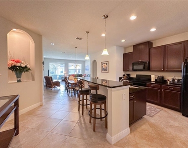 720 Parkmont Place - Photo Thumbnail 1