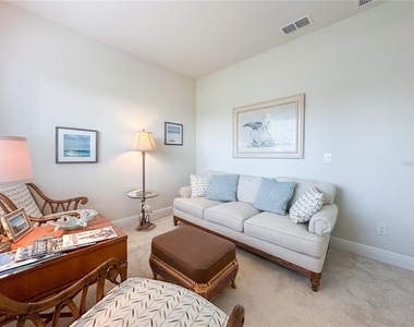 720 Parkmont Place - Photo Thumbnail 17