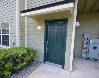 3725 S Lake Orlando Pkwy - Photo Thumbnail 4