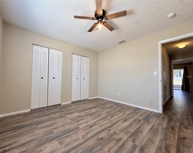 350 Winter Ridge Boulevard - Photo Thumbnail 10