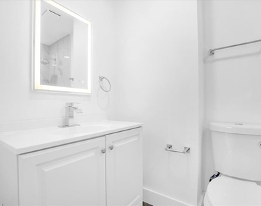 1730 Avenue C Ne - Photo Thumbnail 15