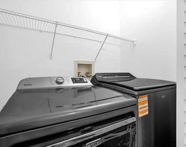 1730 Avenue C Ne - Photo Thumbnail 10