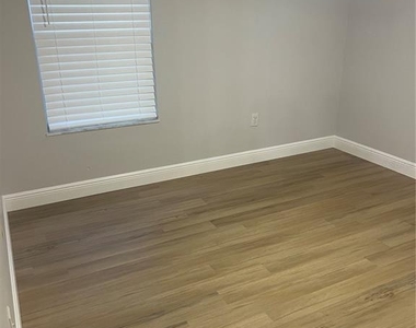 956 Salt Pond Place - Photo Thumbnail 11