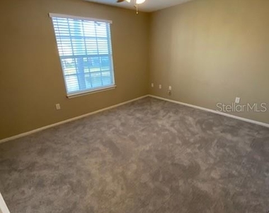 5028 Park Central Drive - Photo Thumbnail 18