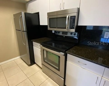 5028 Park Central Drive - Photo Thumbnail 1