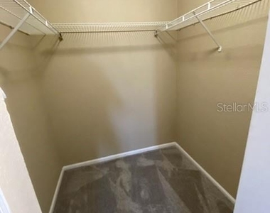 5028 Park Central Drive - Photo Thumbnail 11