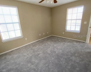 5028 Park Central Drive - Photo Thumbnail 10