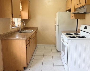 5425 Karen Court - Photo Thumbnail 3