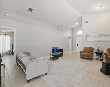 334 Brayton Lane - Photo Thumbnail 9