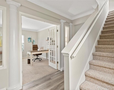 932 Pawstand Road - Photo Thumbnail 2