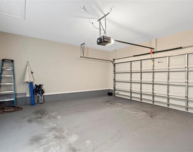 932 Pawstand Road - Photo Thumbnail 20