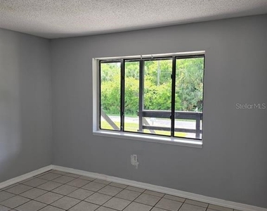 2526 S Oak Avenue - Photo Thumbnail 9